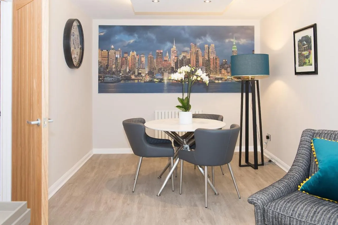 The Mews, York Place By Harrogate Serviced Apartments 0*,